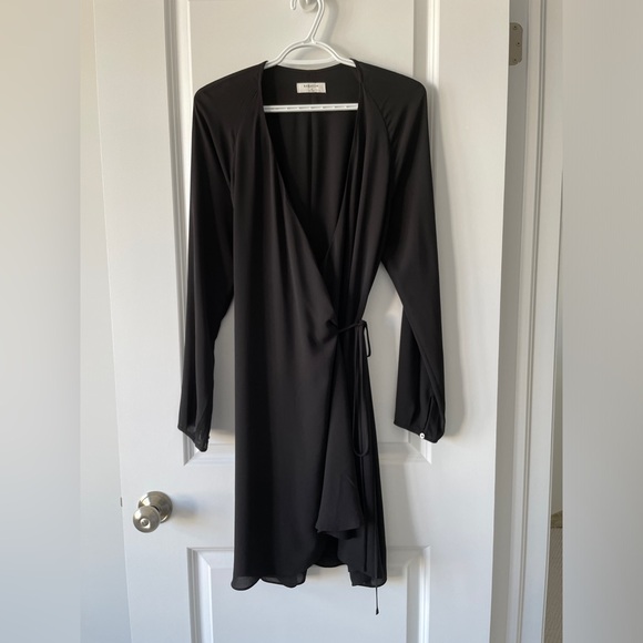 Aritzia Babaton Degrazia wrap dress - Picture 3 of 5